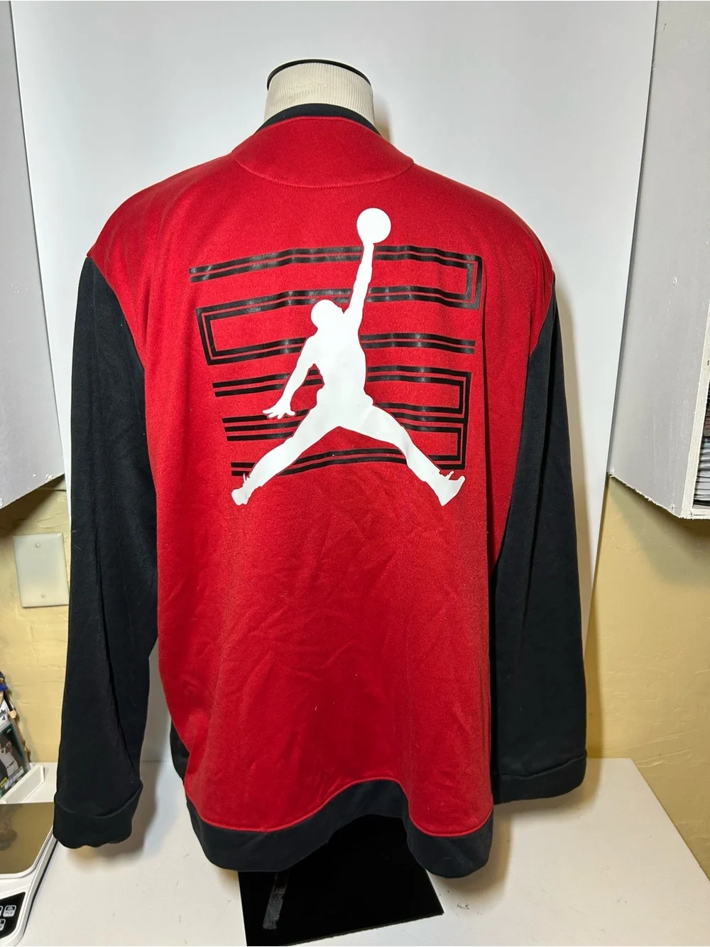 Jordan bold red